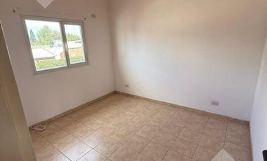 ALQUILER DUPLEX 3 DORMITORIOS PLOTTIER