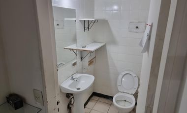 Local a la calle de 3 plantas en Retiro - Venta y Alquiler