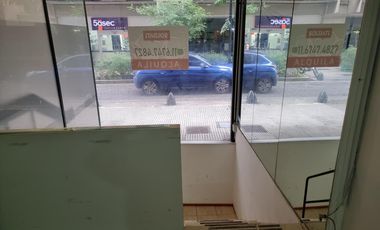 Local a la calle de 3 plantas en Retiro - Venta y Alquiler