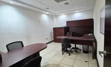 Edificio en renta en Centro, Monterrey, Nuevo León