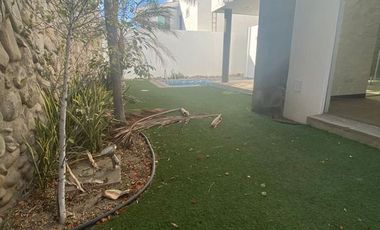 Venta de casa en Lomas del Bosque
