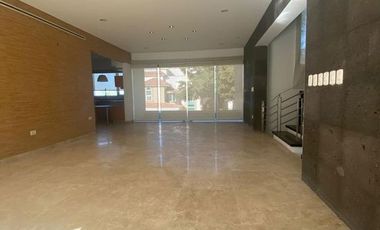 Venta de casa en Lomas del Bosque