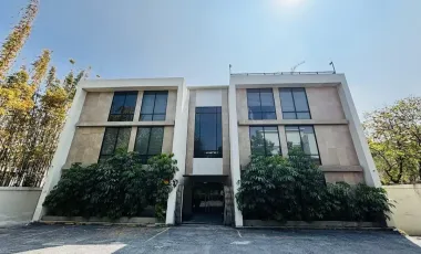 Edificio en renta en Obispado, Monterrey, Nuevo León