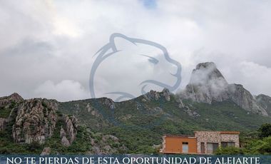 CASA EN VENTA CON VISTA A LA PEÑA DE BERNAL