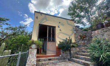 CASA EN VENTA CON VISTA A LA PEÑA DE BERNAL