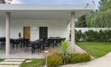 Departamento con vistas al Lago de Chapala y a pie de malecón de Jocotepec, 2 habitaciones, con amenidades y elevador