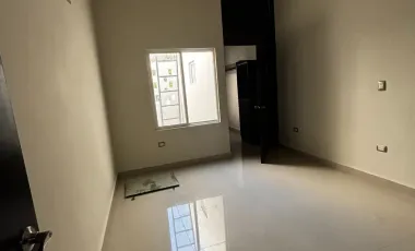 Casa en renta en Valle del Contry, Guadalupe, Nuevo León