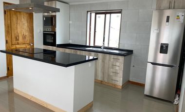 Santa Cruz, Casas Nuevas en Condominio