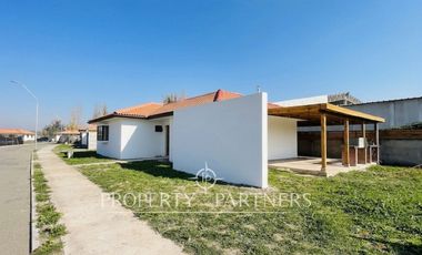 Santa Cruz, Casas Nuevas en Condominio