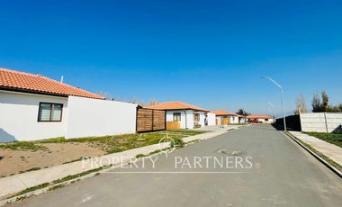Santa Cruz, Casas Nuevas en Condominio
