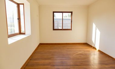 Santa Cruz, Casas Nuevas en Condominio