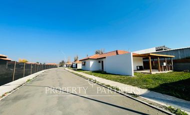 Santa Cruz, Casas Nuevas en Condominio