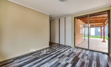 Casa acogedora en Condominio consolidado
