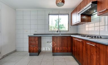Casa acogedora en Condominio consolidado