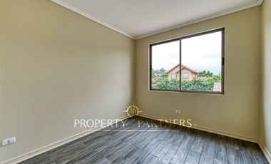 Casa acogedora en Condominio consolidado