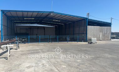 Propiedad comercial con galpón, Sector Bajos la Portada