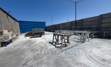Propiedad comercial con galpón, Sector Bajos la Portada