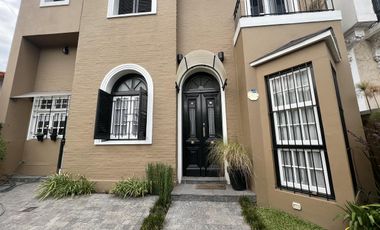 Casa en  Banfield