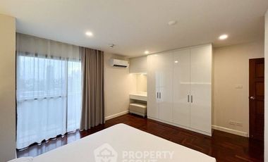 3-BR Condo at Richmond Palace Condominium near BTS Phrom Phong