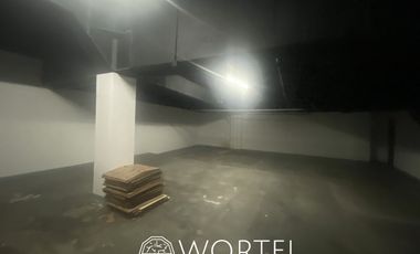 Renta Local Insurgentes | 240 m2 | Semi acondicionada