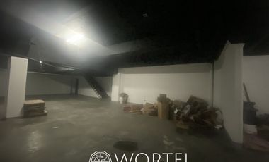 Renta Local Insurgentes | 240 m2 | Semi acondicionada