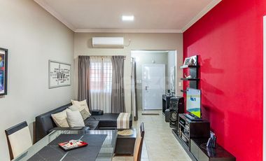 Casa de 3 ambientes con jardín y piscina - Lanús Oeste
