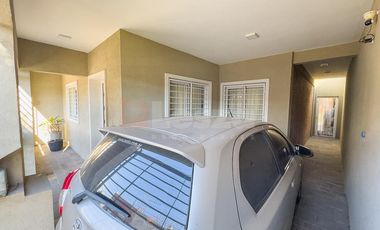 Casa de 3 ambientes con jardín y piscina - Lanús Oeste