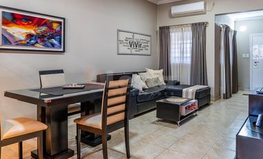 Casa de 3 ambientes con jardín y piscina - Lanús Oeste