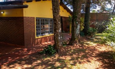 Casa en venta en Aristóbulo del valle sobre colectora