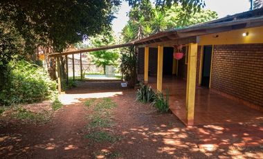 Casa en venta en Aristóbulo del valle sobre colectora