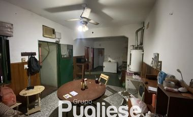 Locales   Casa en José C Paz