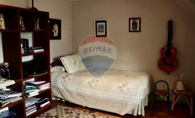 Propiedad única con gran terreno busca familia
