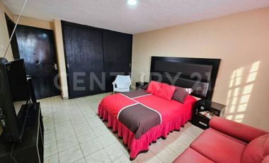 Venta de casa con departamentos en Puebla Col. Resurgimiento
