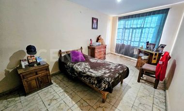 Venta de casa con departamentos en Puebla Col. Resurgimiento