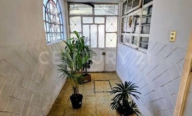 Venta de casa con departamentos en Puebla Col. Resurgimiento
