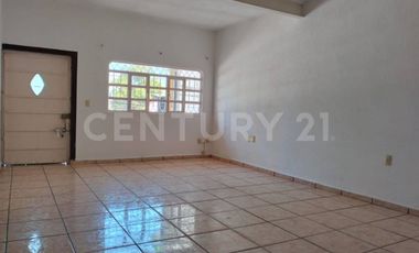 Casa en renta en Av. Insurgentes, Colima, Colima