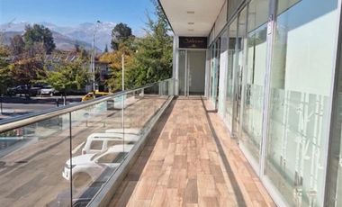 Local Comercial en Arriendo en Entre Vitacura y Las Hualtatas