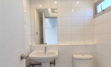 Local Comercial en Arriendo en Entre Vitacura y Las Hualtatas