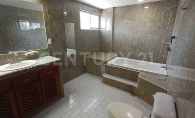 RENTA INMUEBLE PRODUCTIVO, CONSULTORIOS U OFICINAS , EN ESQUINA