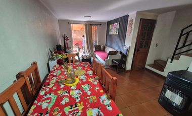 AV LAS TORRES  CON  PIEDRA ROJA