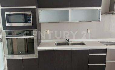 Casa en Renta en Residencial Esmeralda Norte, Colima