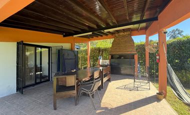 Casa a la venta en zona Highland park, Pilar