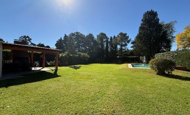 Casa a la venta en zona Highland park, Pilar