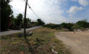 alquilo    Terreno en Villa Zaita