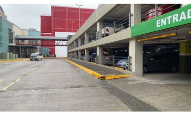 ARRAIJAN / WESTLAND MALL / LOCAL COMERCIAL / 465M / PLANTA BAJA
