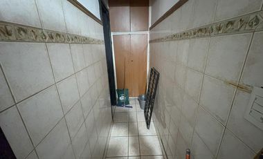 Local en venta a la calle en pleno centro de Adrogue