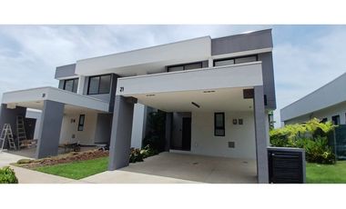 Venta casa duplex Imaterra, Panamá Pacífico modelo Stella B
