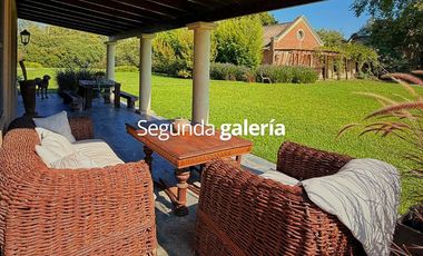 CASA 6 AMBIENTES EN VENTA, BARRIO LA RETAMA, MANZANARES