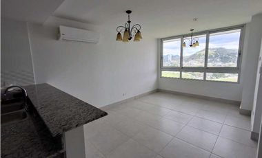 Venta de Apartamento en Bosque Tumba Muerto PH Greenwood