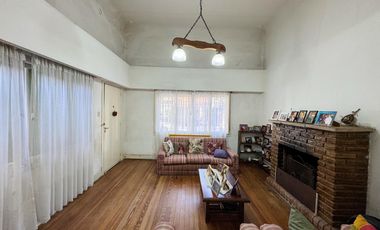 Casa en venta en Victoria ideal para modernizar